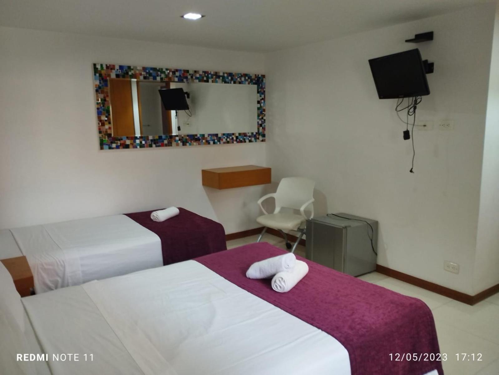Hotel San Antonio Plaza 卡利 外观 照片